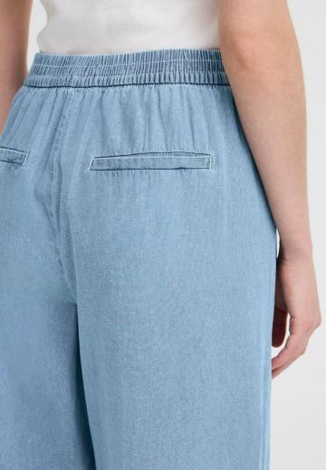 Свободные джинсы