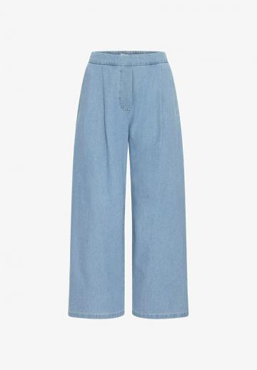 Свободные джинсы