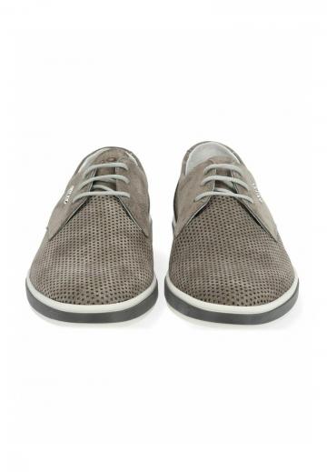 Ботинки на шнуровке