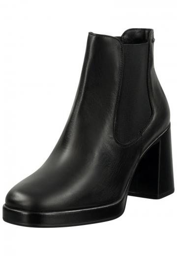 Полусапожки на высоком каблуке