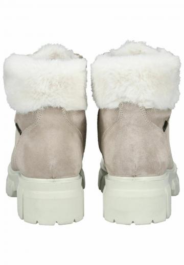 Зимние ботинки