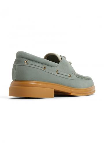 Ботинки на шнуровке