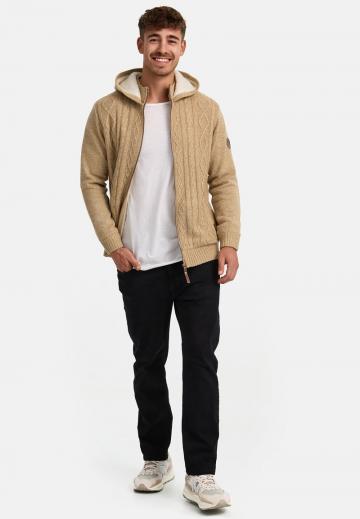 Вязаная кофта