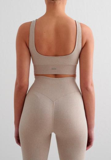 Спортивный бюстгальтер