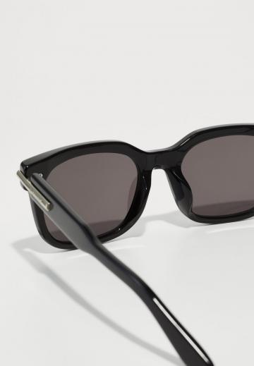 Солнечные очки