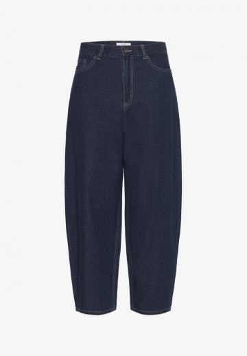 Свободные джинсы