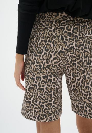 Джинсовые шорты