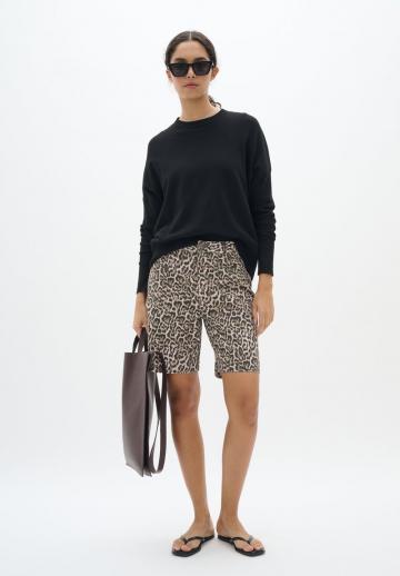 Джинсовые шорты