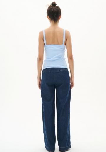 Топ на бретельках