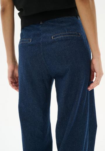 Свободные джинсы