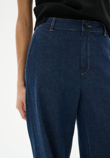 Свободные джинсы