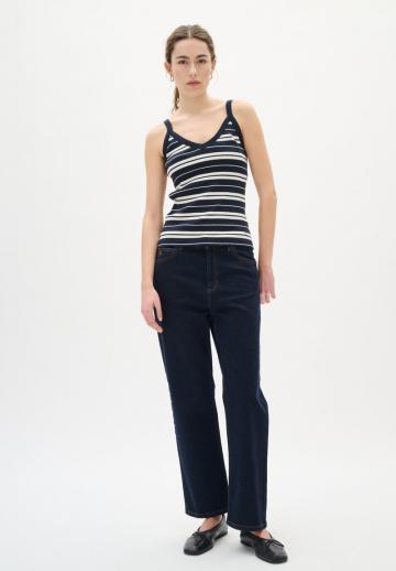 Топ на бретельках