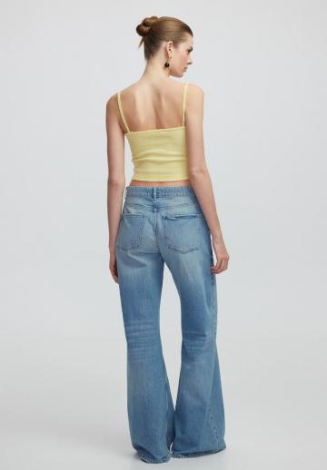 Топ на бретельках