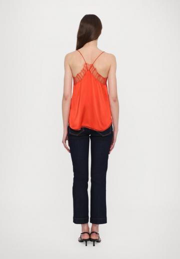 Топ на бретельках