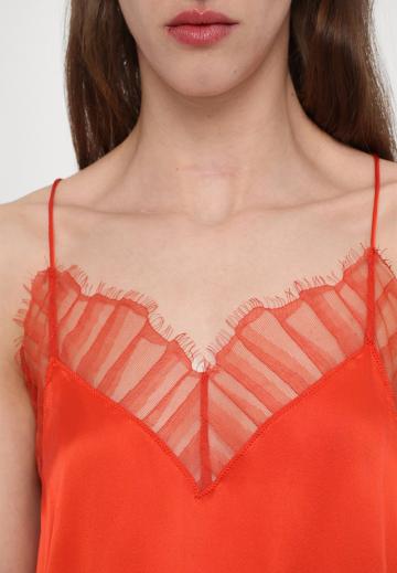 Топ на бретельках