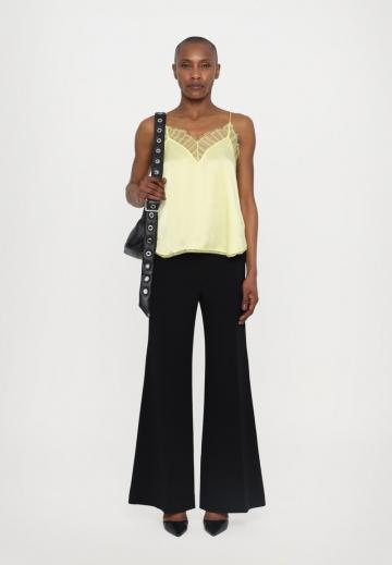 Топ на бретельках