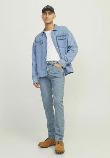 Узкие джинсы