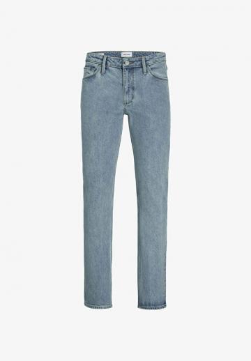 Узкие джинсы