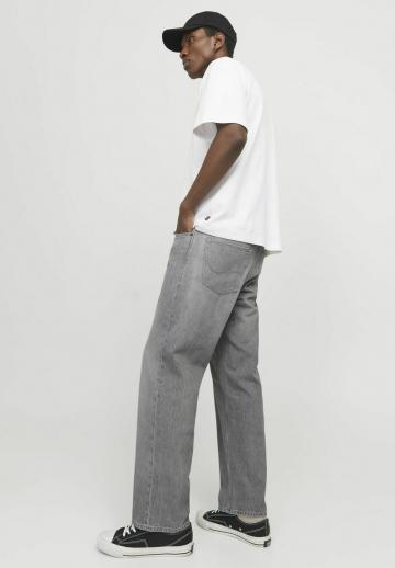 Свободные джинсы