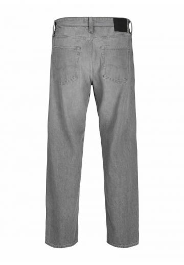 Свободные джинсы