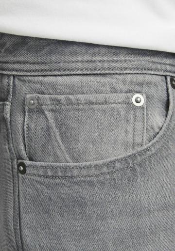 Свободные джинсы