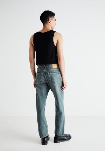 Свободные джинсы