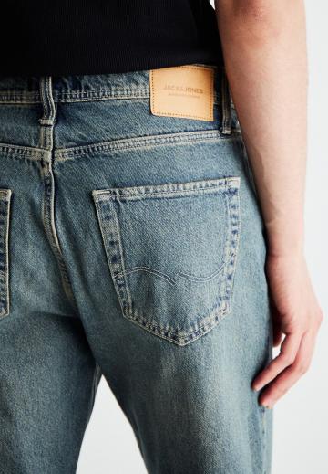 Свободные джинсы