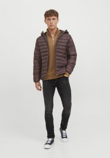 Узкие джинсы