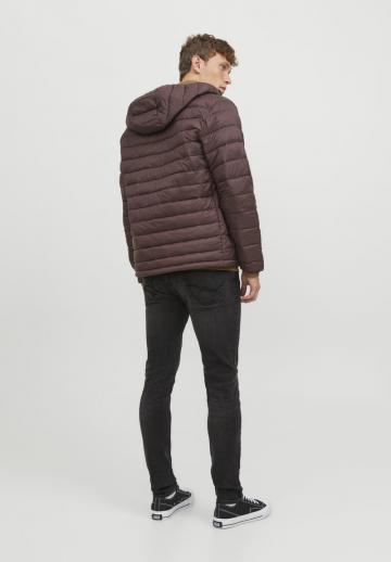 Узкие джинсы