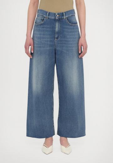 Джинсы бойфренда