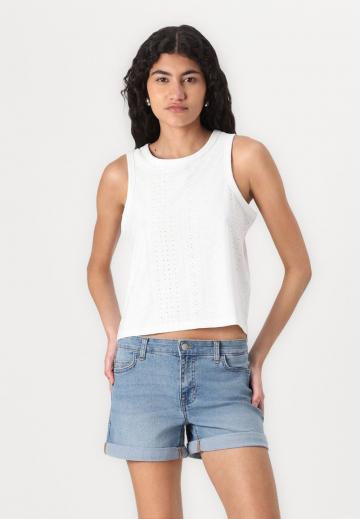 Джинсовые шорты