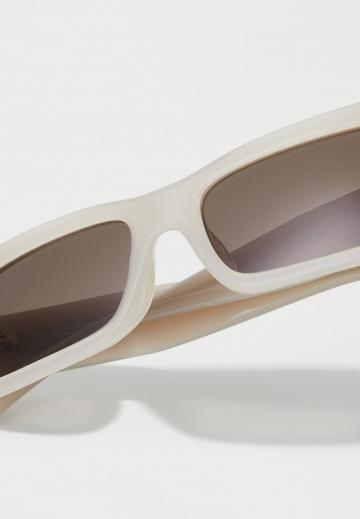 Солнечные очки