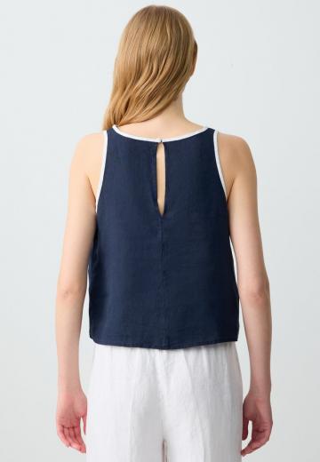 Блузка без рукавов