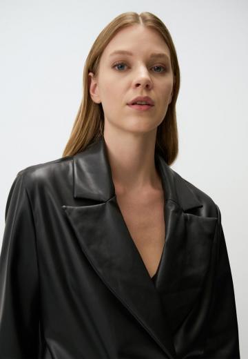 Короткая куртка