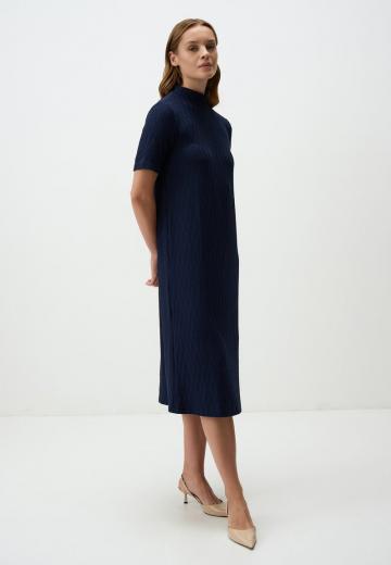 Вязаное платье