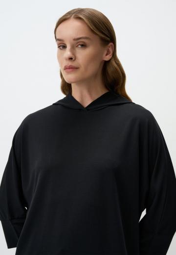 Пуловер с капюшоном