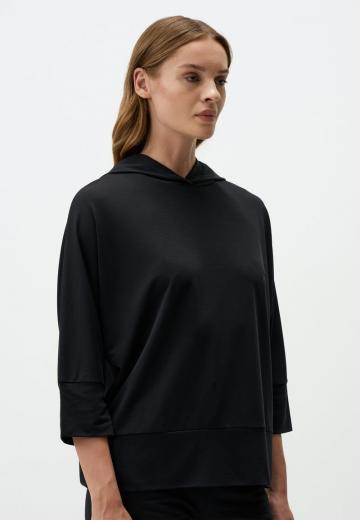 Пуловер с капюшоном