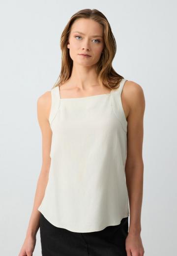 Блузка без рукавов
