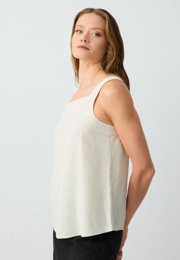 Блузка без рукавов