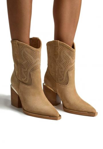 Полусапожки на высоком каблуке