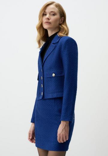 Короткий блейзер