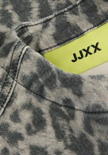 Блузка без рукавов