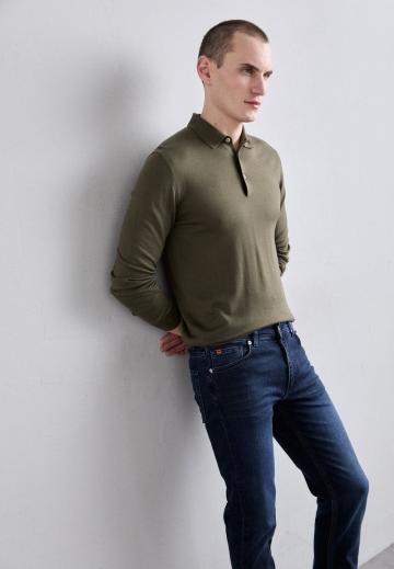 Узкие джинсы