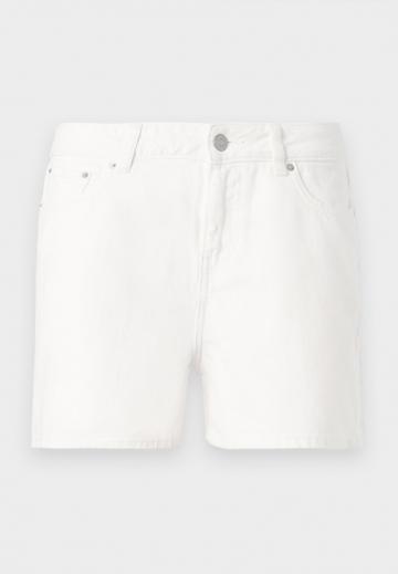 Джинсовые шорты