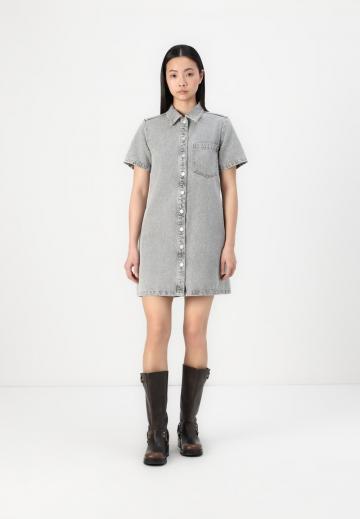 Джинсовое платье