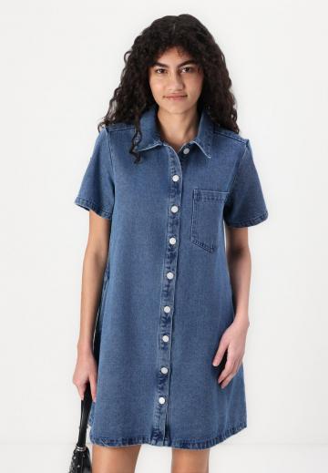 Джинсовое платье