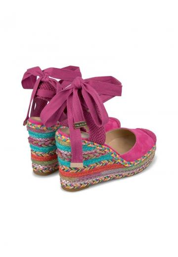 Туфли на танкетке