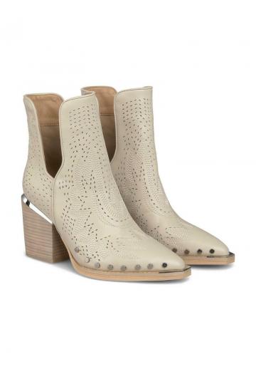 Полусапожки на высоком каблуке