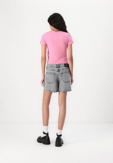 Джинсовые шорты