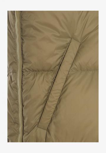 Пуховой жилет